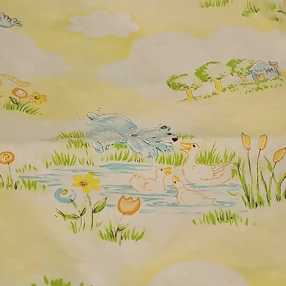 1978 Dundee Mills Vintage Baby Toddler Pillowcase Yellow Bear Duck Bunny